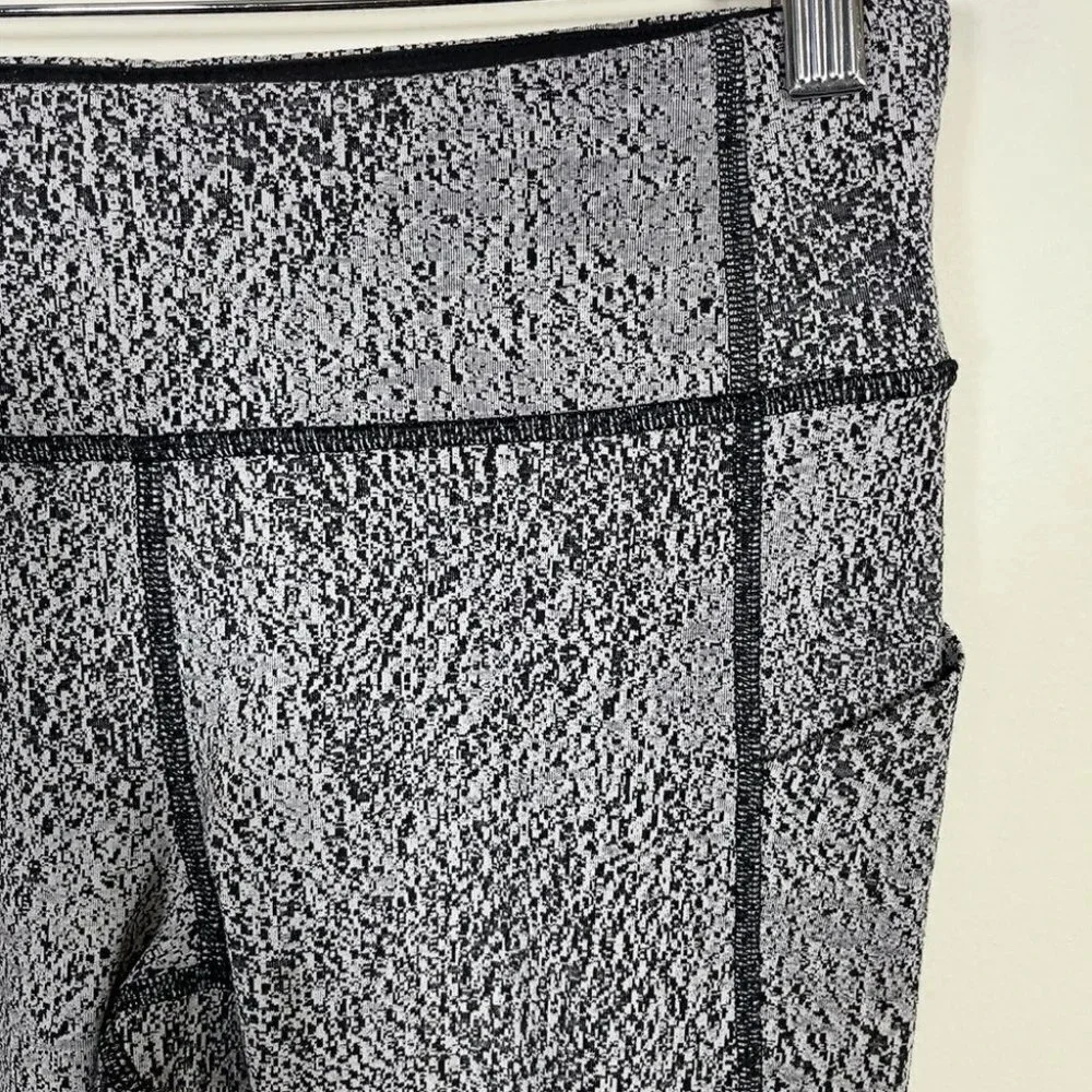 Lululemon Pace Rival Crop Luxtreme Leggings